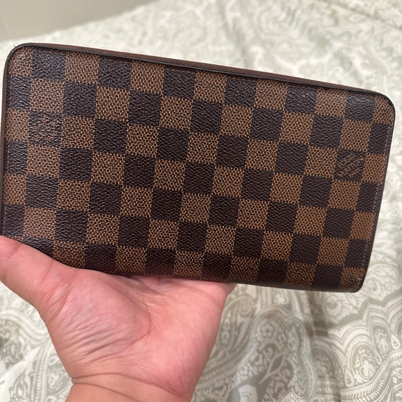 Louis Vuitton Brown Checkered Wallet - Picture 7 of 7